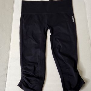 Reebok.  Black compression Activewear leggings Cropped